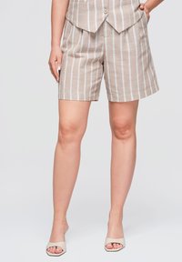 Non sélectionné, beige