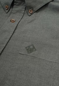 Honesty Rules Hemd - olive