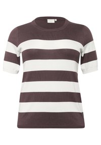 Unselected, fudge   chalk wide stripe