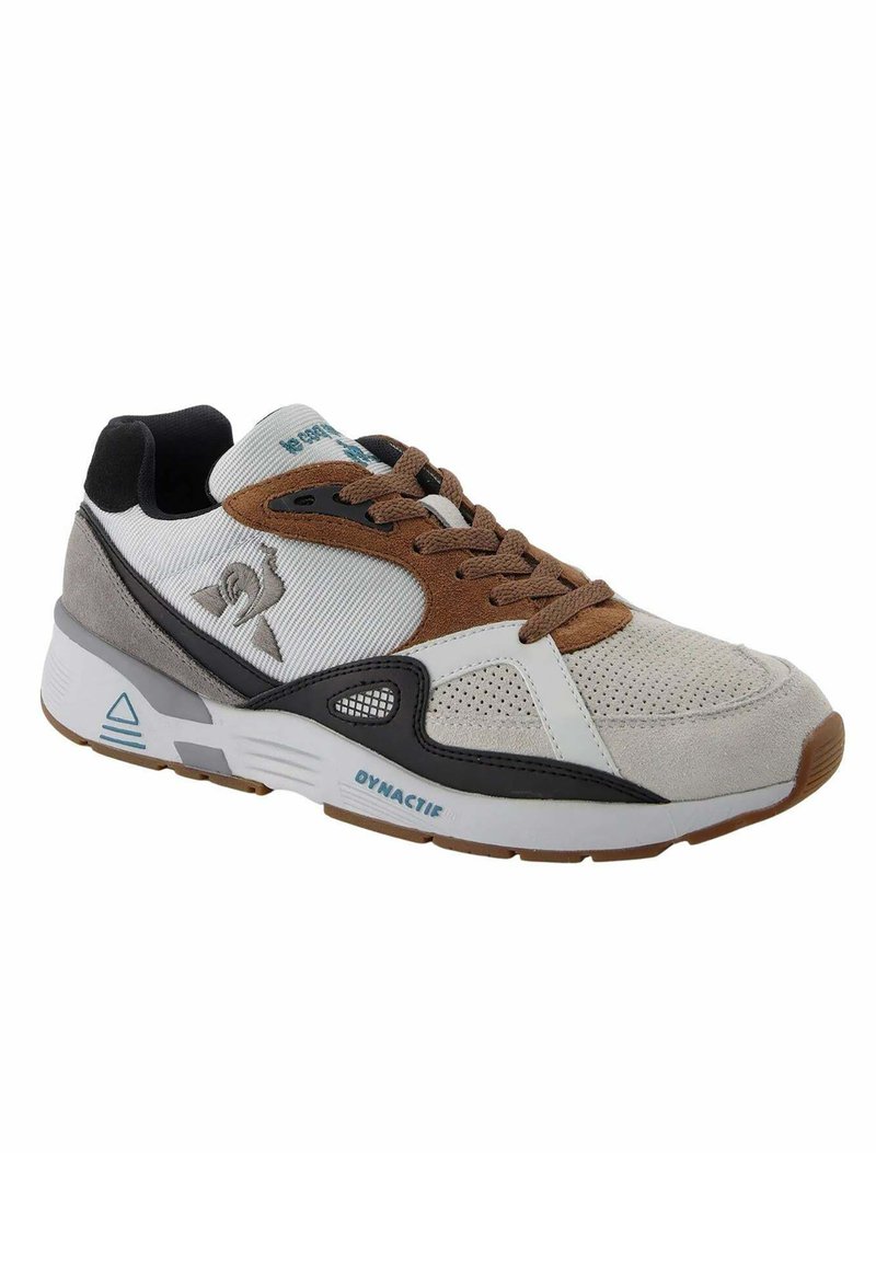 le coq sportif r900 monochrome