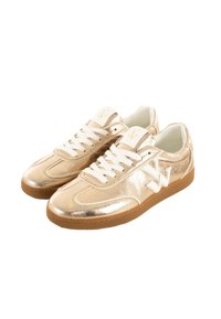 Gouden metallic sneakers met een gladde textuur, witte veters en logokennissen. Voorzien van een ronde neus en een gumrubberen zool.