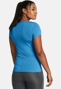 Under Armour HEATGEAR ARMOUR - Camiseta deportiva - viral blue