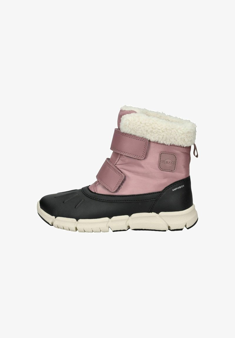 Botas de tobillo impermeables en negro y rosa con forro de piel sintética, que cuentan con dos correas ajustables de velcro y una suela de goma texturizada.