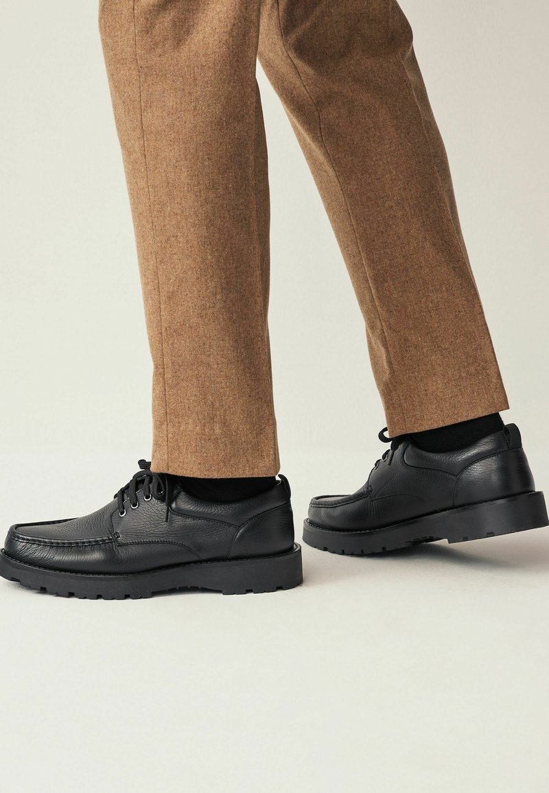 Next CHUNKY REGULAR FIT - Snøresko - black