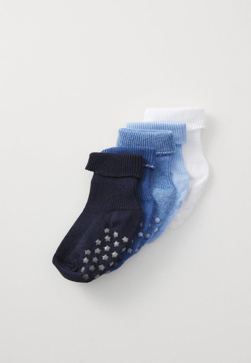 Fire par par socks til småbørn i marineblå, lyseblå, mørkeblå og hvid; ribbet stof med skridsikkert stjerne mønster på sålerne.