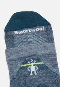 Smartwool WOMEN'S RUN ZERO CUSHION ANKLE SOCKS - Spordisokid - pewter blue