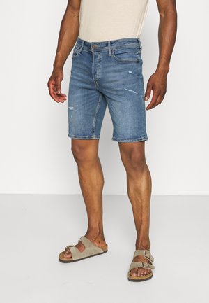 Szorty jeansowe