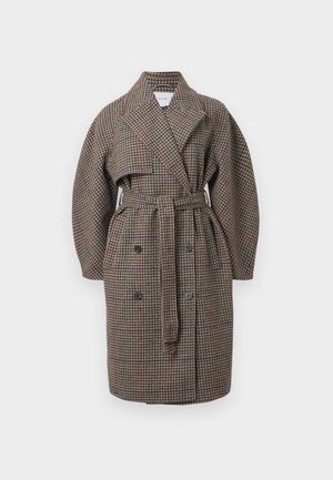 Pledas paltas rudos, bordo ir kremų spalvų, su diržu juosmenyje, plačiomis rankovėmis, dvieiliais sagomis ir atlenkiamu apykakliu.