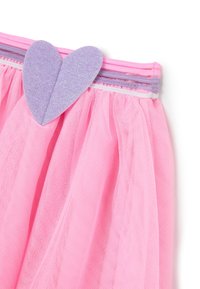 Roze tule rok met een paarse glitterhartaccent op de tailleband, met een gelaagd ontwerp en elastische band voor fit-aanpassingen.