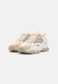 Fila RAY TRACER - Sneakers basse - marshmallow/bleached apricot