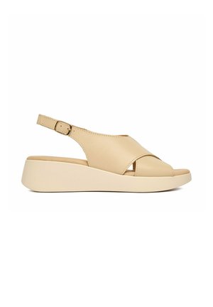 Lasocki, LASOCKI WOMEN'S SANDALS BEIGE - Täistallaga sandaalid - beige