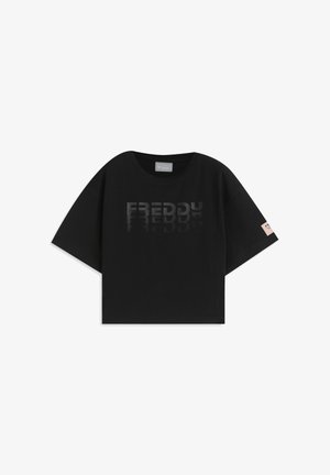 T-shirt nera in cotone con vestibilità ampia, scollatura rotonda, maniche corte e stampa grafica della parola "FREDDY" in texture riflettente.