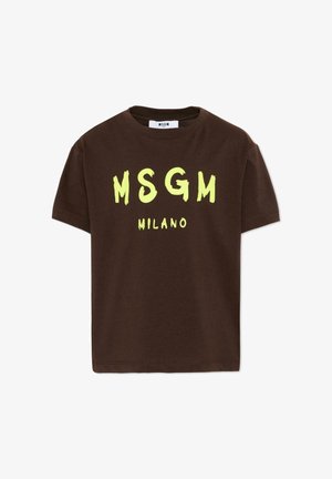Ciemnobrązowy T-shirt z krótkim rękawem z neonowożółtym napisem "MSGM" i "MILANO" na środku przodu.