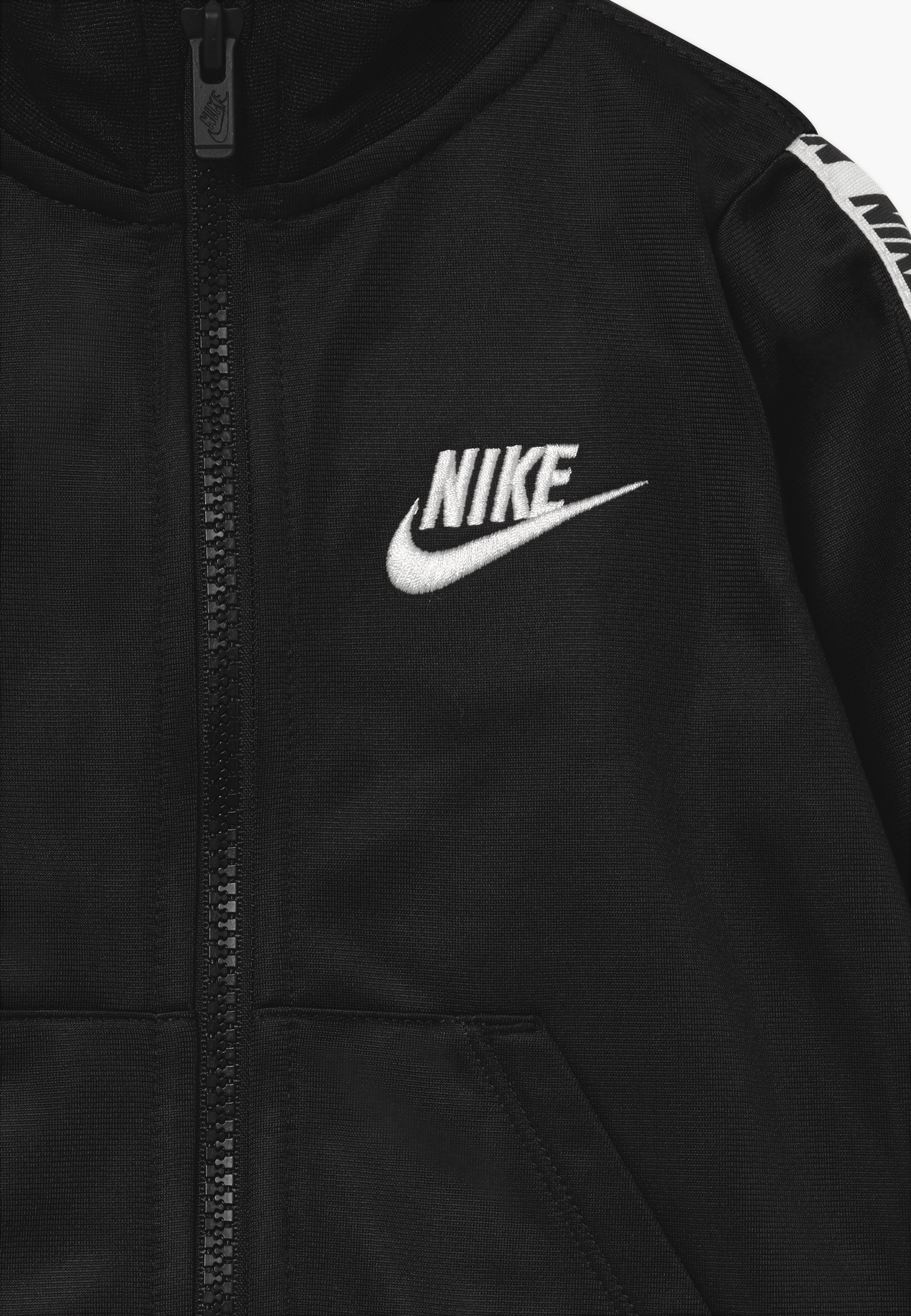 nike block taping tricot set