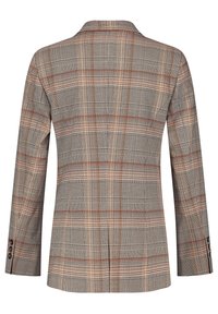 Blazer à carreaux en beige, marron et noir ; tissu texturé ; coupe ajustée avec manches longues ; fente unique ; quatre boutons décoratifs aux poignets.