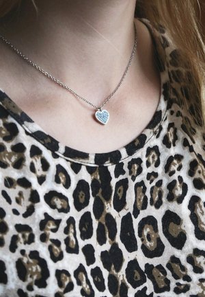 Collier - silver-coloured