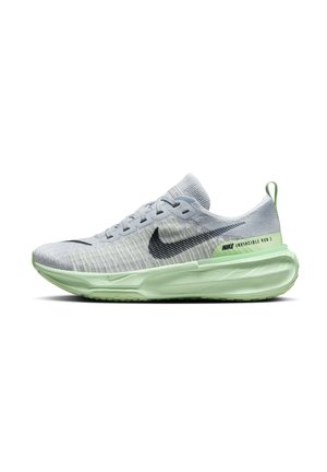Nike Performance ZOOMX INVINCIBLE FK 3 - Laufschuh Straße - pure platinum cool grey vapour green dark obsidian