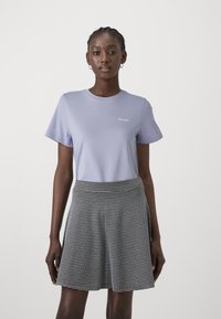 Wrangler REGULAR TEE - Camiseta básica - sweet lavender