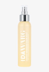 IDAWARG Sunny Infusion Hair Mist w przezroczystej butelce. Jasnożółty płyn z srebrną głowicą rozpylającą. Posiada etykietę z białym tekstem.