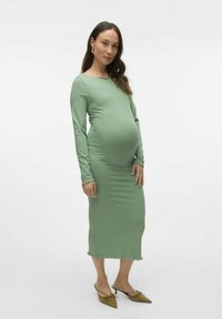 MLFREYA  - Robe pull - hedge green