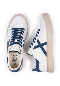 MUNICH Baskets basses - white