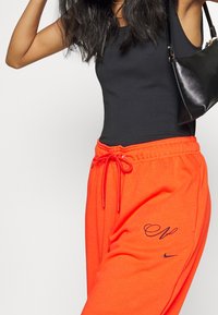 Nike Sportswear Linne - black