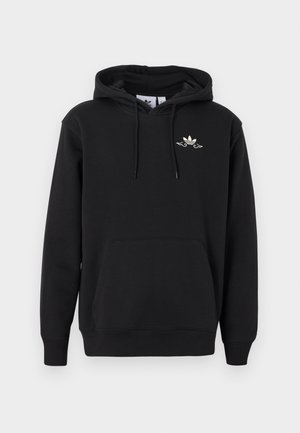 Felpa nera con cappuccio realizzata in tessuto morbido, con tasca a marsupio frontale, polsini a costine e un piccolo logo dorato sul petto.