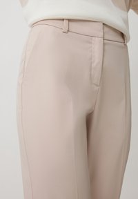 comma EN STRETCH - Pantaloni - helles beige