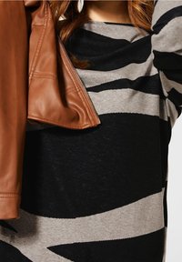 Street One Stickad tröja - black