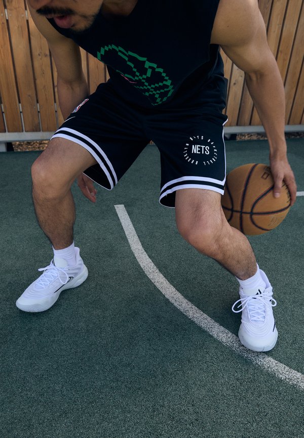 NBA BROOKLYN NETS PREGAME SHORT - Club wear
