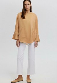 Touché Privé PLEATED - Tunika - camel