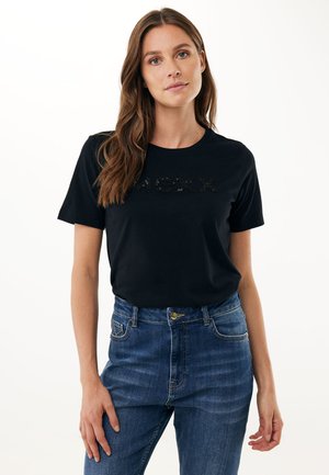 CLOVER - T-shirts print - black