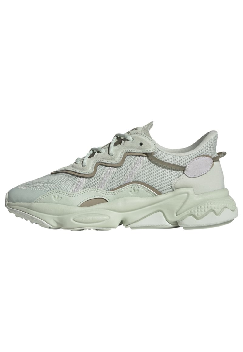 adidas Originals OZWEEGO  - Sporta apavi - green