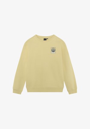 Hellgelber Pullover mit rundem Ausschnitt und gerippten Bündchen. Verfügt über einen kleinen grafischen Aufdruck in der oberen linken Ecke und eine strukturierte Stoffoberfläche.