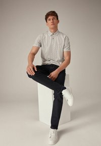 Next REGULAR FIT - Polotričko - grey crane