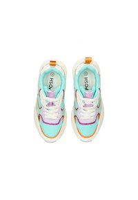 Sneaker con lacci in tessuto di cotone turchese, dettagli viola e arancioni, suola bianca e interno imbottito per il massimo comfort.