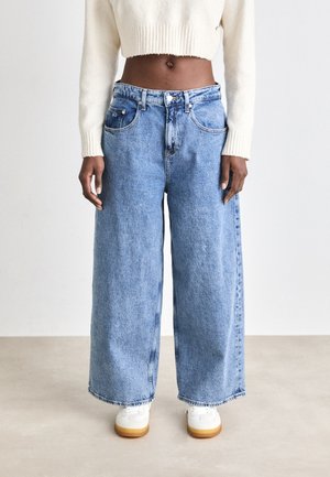 FADED MID RISE LOOSE JEANS - Jeans Relaxed Fit - denim medium