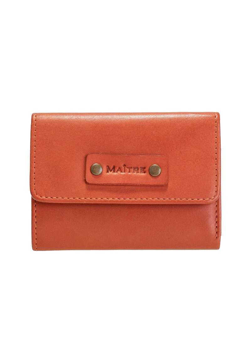 Lederbörse in Orange mit Druckknopfverschluss, genähten Kanten und geprägtem "MAITRE"-Label auf der Vorderseite. Kompaktes und rechteckiges Design.