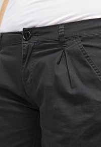 Zalando Essentials Shorts - black
