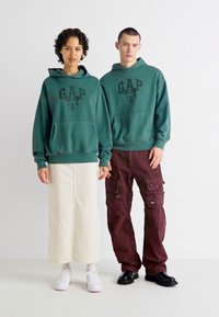 GAP MICKEY HOODIE UNISEX - Majica s kapuljačom - essex green