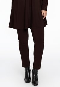 YOEK SLIM FIT - Broek - brown