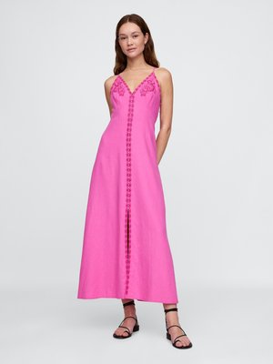 HALTER EMBRO MAXI - Day dress - phoebe pink