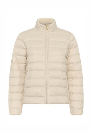 Veste matelassée beige avec col montant, fermeture éclair intégrale, design matelassé et poignets élastiques. Fabriquée en matériau léger et résistant à l'eau.