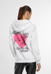 Mister Tee - HEARTBREAKER - Hoodie - white Thumbnail Image 1