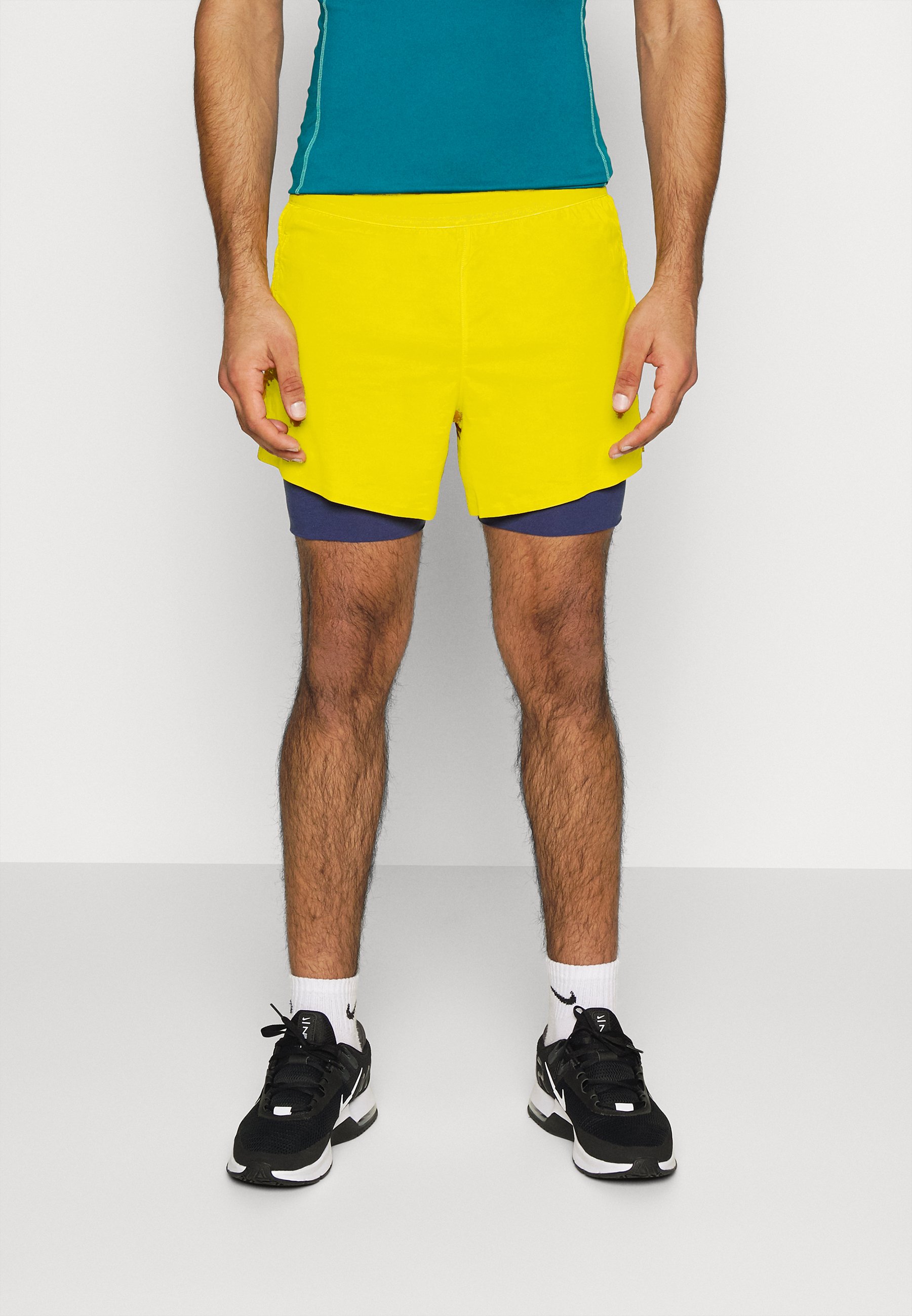 Nike Performance SHORT HOT YOGA 