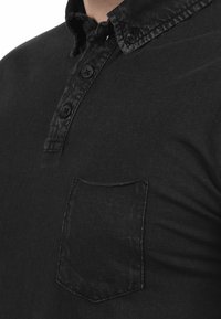 Solid SDPAT - Piké - black