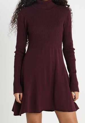 Strikkjoler - dark red