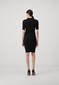 Guess DESTINY DRESS - Robe fourreau - jet black