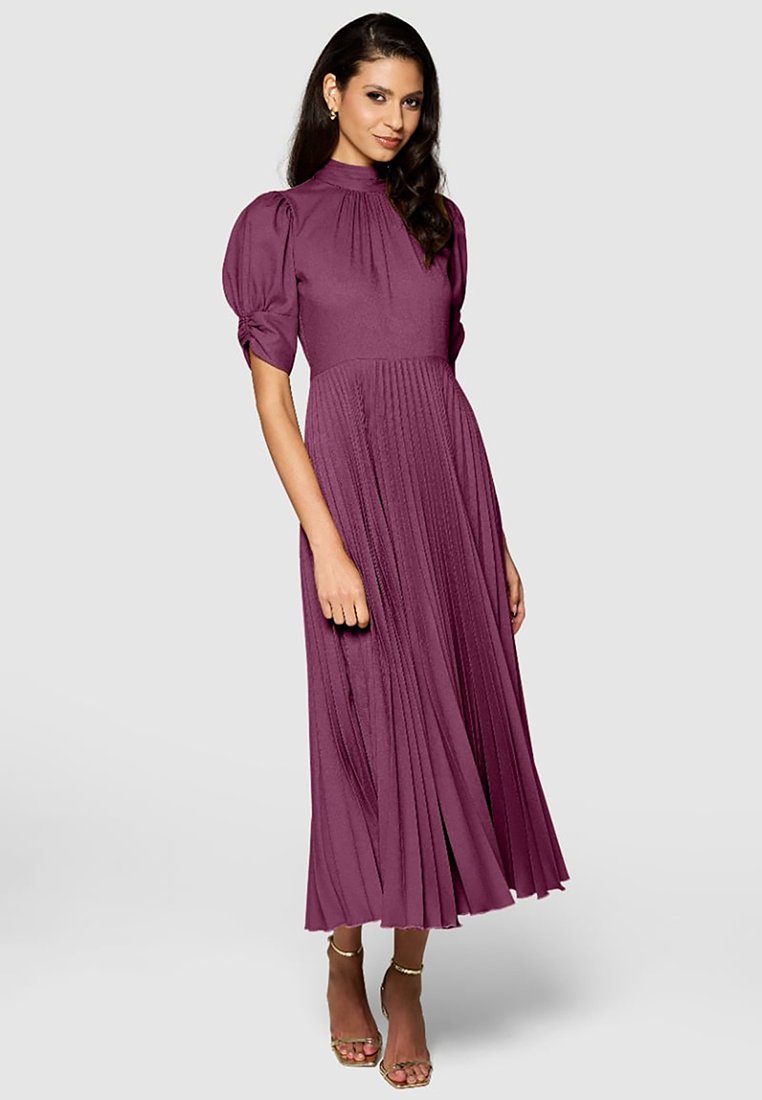 Closet Jurk (rood)paars Closet Jurk (rood)paars