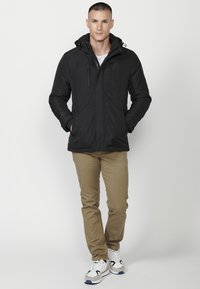 Koroshi Jachetă outdoor - black
